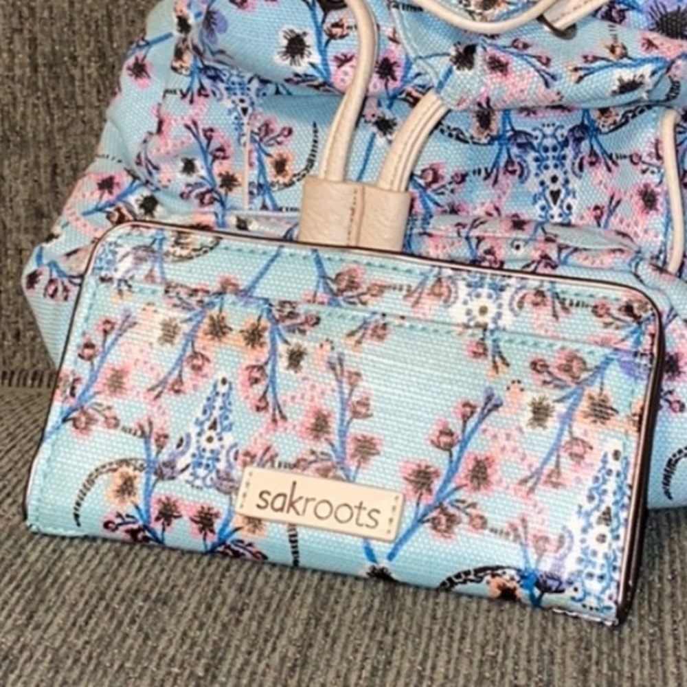 WALLET, backpack not included